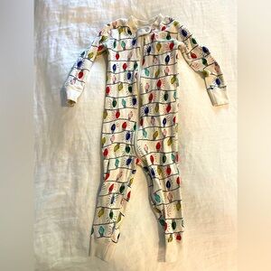 Hanna Andersson Christmas string lights onsie pajamas unisex 2T